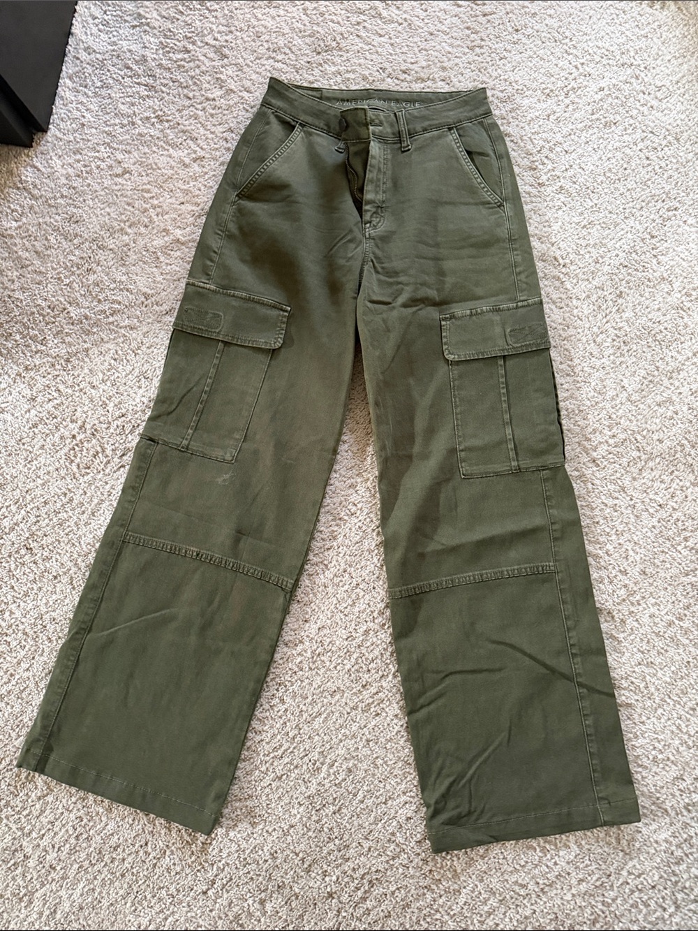 American Eagle women’s Olive Cargo Pants - wide leg Utility Style